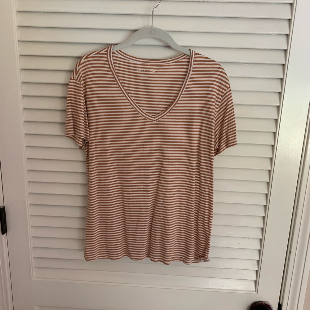 American eagle t shirt